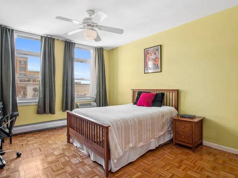 House Sitter-Live In Opportunity
alt= House Sitter-Live In Opportunity
alt=