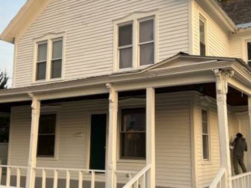 Spacious 2 Bdrm. 00 incl. water/trash
,300
Glens Falls Spacious 2 Bdrm. 00 incl. water/trash
,300
Glens Falls