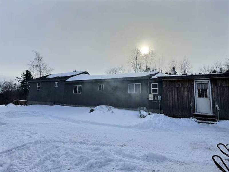 Ahh, the comfortable life… Home in Cropseyville. 4 Beds, 2 Baths
9,900 Ahh, the comfortable life… Home in Cropseyville. 4 Beds, 2 Baths
9,900