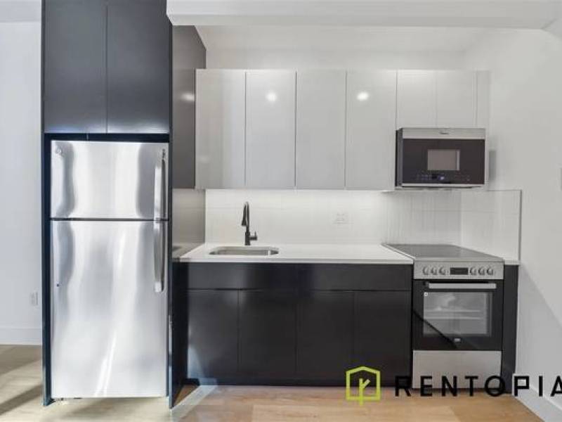Studio Apt Steps from Prospect Park!
,043
Crown Heights Studio Apt Steps from Prospect Park!
,043
Crown Heights