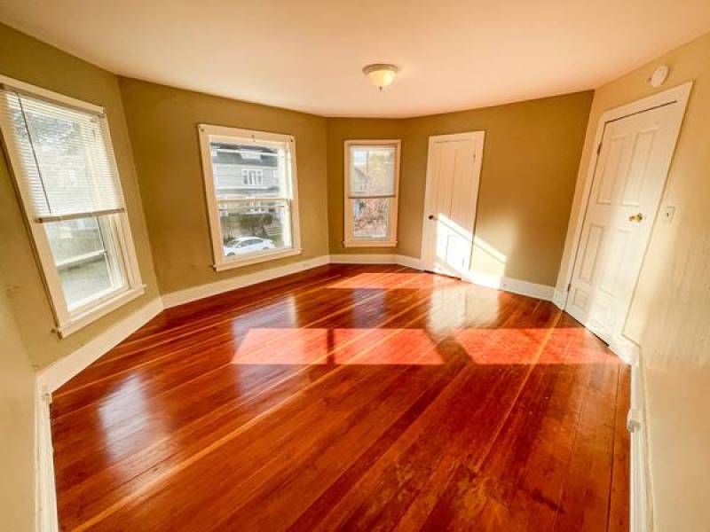 Affordable Co-Living 6BR House 5+ Includes Utilities
5
314 Farm St Affordable Co-Living 6BR House 5+ Includes Utilities
5
314 Farm St