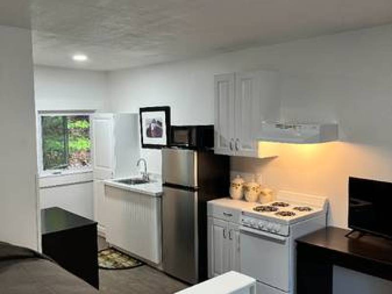 Cozy Studio Apartment in Lake George, NY
,100 Cozy Studio Apartment in Lake George, NY
,100