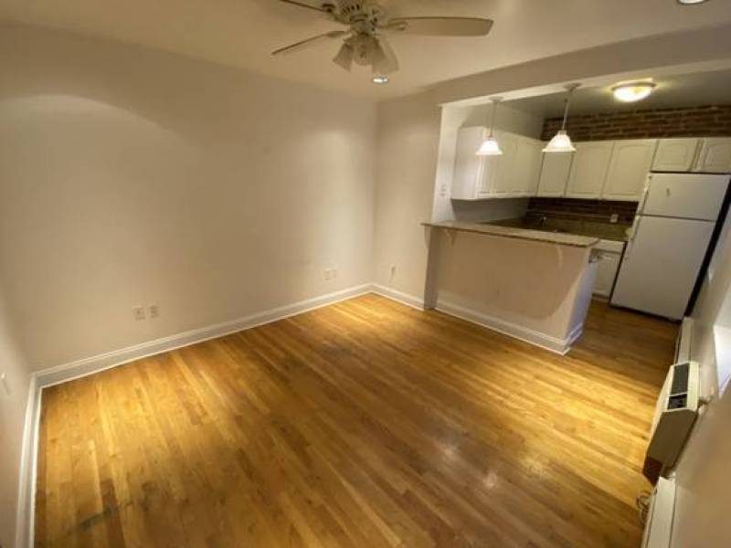 Spacious, bright and nicely renovated one bedroom in Glens Falls
0
Glens Falls Spacious, bright and nicely renovated one bedroom in Glens Falls
0
Glens Falls