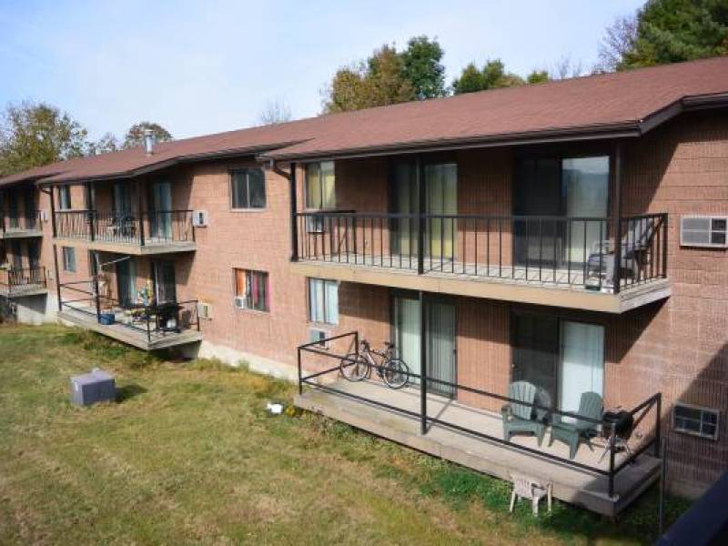 Spacious Two Bedroom with Balcony First Floor
5
Owego Spacious Two Bedroom with Balcony First Floor
5
Owego