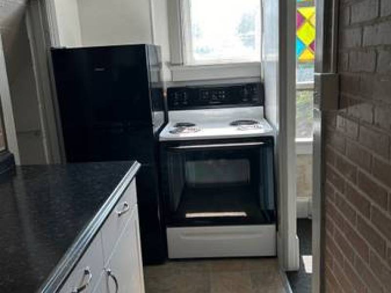 One bedroom, one bath apartment – 172 Oak St Apt 3
,050
Plattsburgh One bedroom, one bath apartment – 172 Oak St Apt 3
,050
Plattsburgh