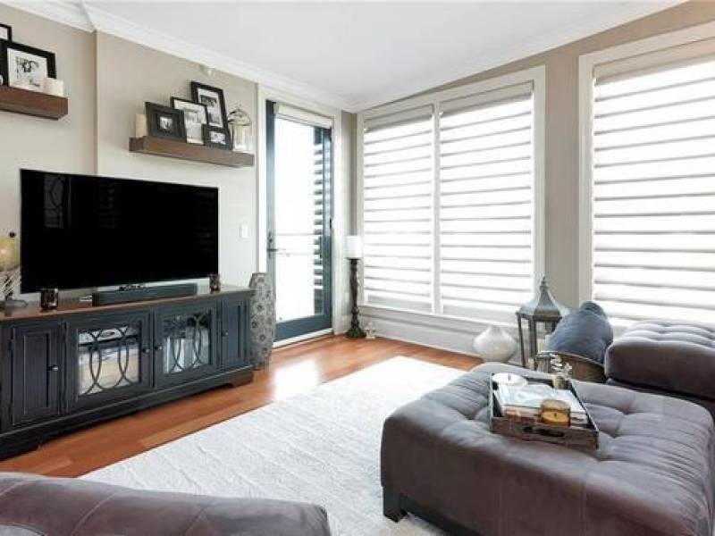 ENTIRE APARTMENT Spacious High Ceiling Bright
0
East Village ENTIRE APARTMENT Spacious High Ceiling Bright
0
East Village