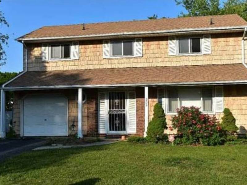 4br 3bth Colonial Investor Special!
9,888
Central Islip 4br 3bth Colonial Investor Special!
9,888
Central Islip