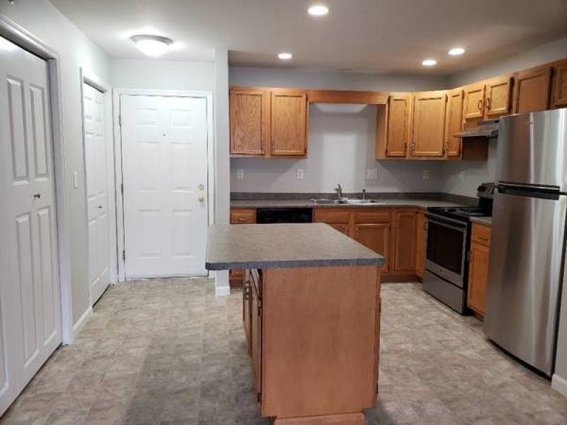 Three bedroom, One bath apartment – 41 Fort Brown Drive Suite 204
,695
Plattsburgh Three bedroom, One bath apartment – 41 Fort Brown Drive Suite 204
,695
Plattsburgh