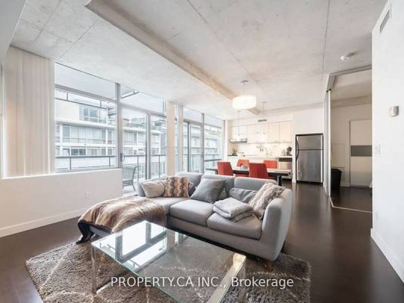 1 Bedroom, 1 Bathroom – Thompson Residences
,700
Entertainment District/ King West 1 Bedroom, 1 Bathroom – Thompson Residences
,700
Entertainment District/ King West