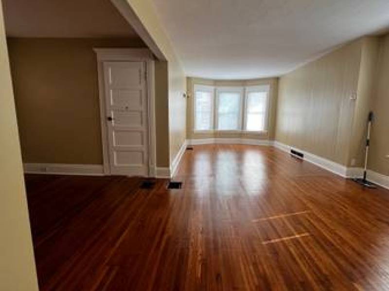 Westside 2 Bedroom upper
,150
Buffalo Westside 2 Bedroom upper
,150
Buffalo