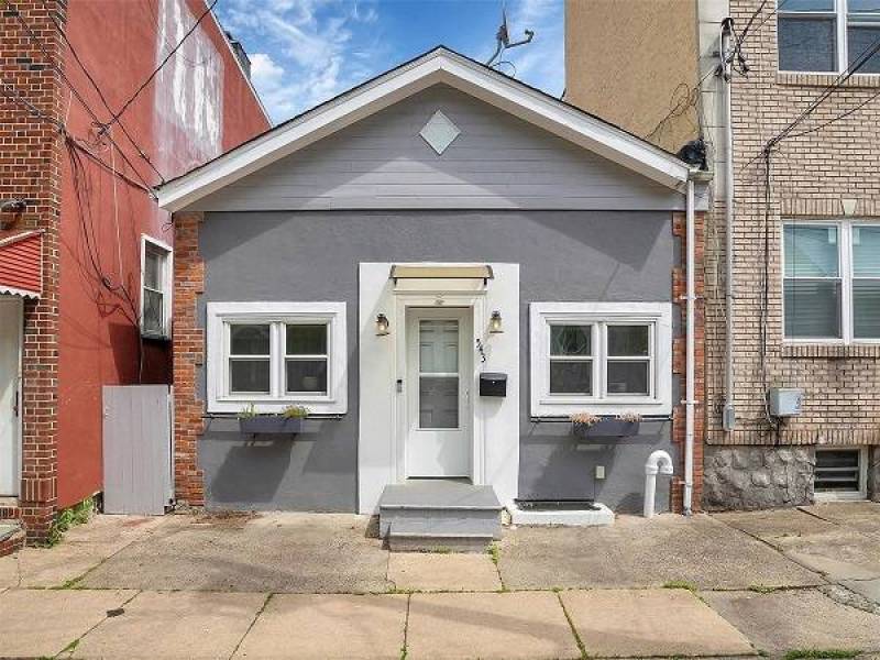 Updated 3-Bedroom Home in Fleetwood!
,450
Mount Vernon, NY Updated 3-Bedroom Home in Fleetwood!
,450
Mount Vernon, NY
