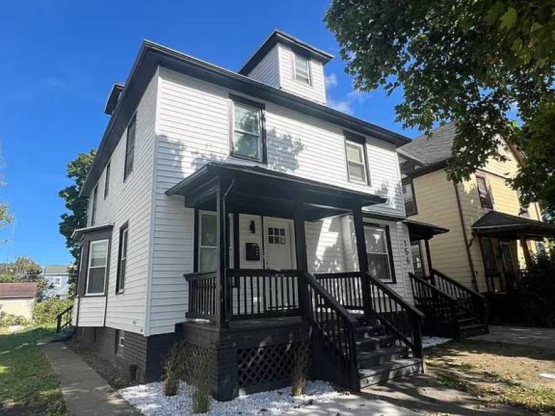 Wonderful 4 bedroom 3 bathroom house for rent
,600
154-156 Breck St Wonderful 4 bedroom 3 bathroom house for rent
,600
154-156 Breck St