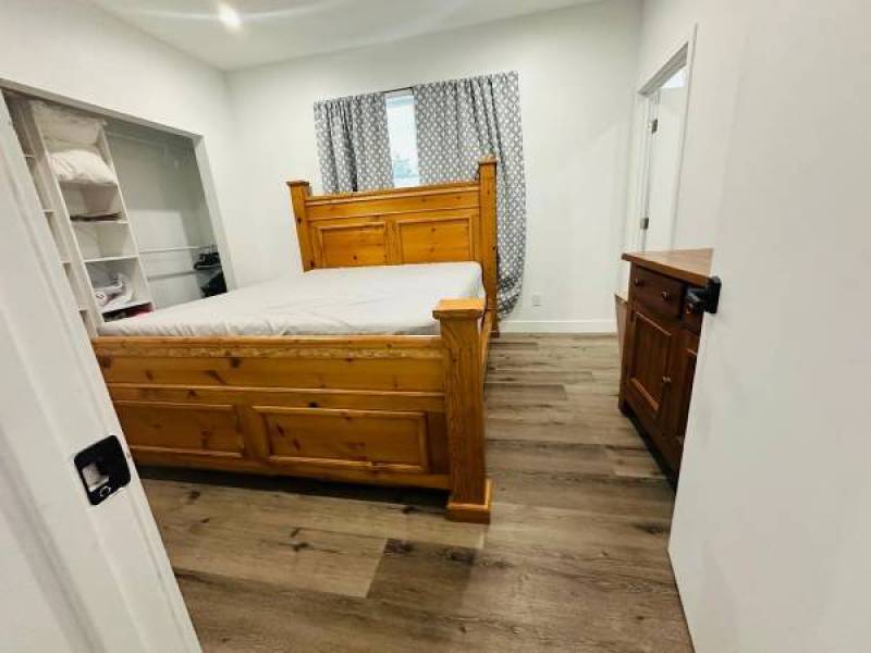 A FURNISHED PRIVATE ONE BEDROOM ONE BATHROOM AVAILABLE NOW
0
Burlington A FURNISHED PRIVATE ONE BEDROOM ONE BATHROOM AVAILABLE NOW
0
Burlington