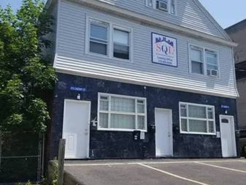 All Utilities & Wifi Included!! Furnished Student Apartment Available
,000 All Utilities & Wifi Included!! Furnished Student Apartment Available
,000