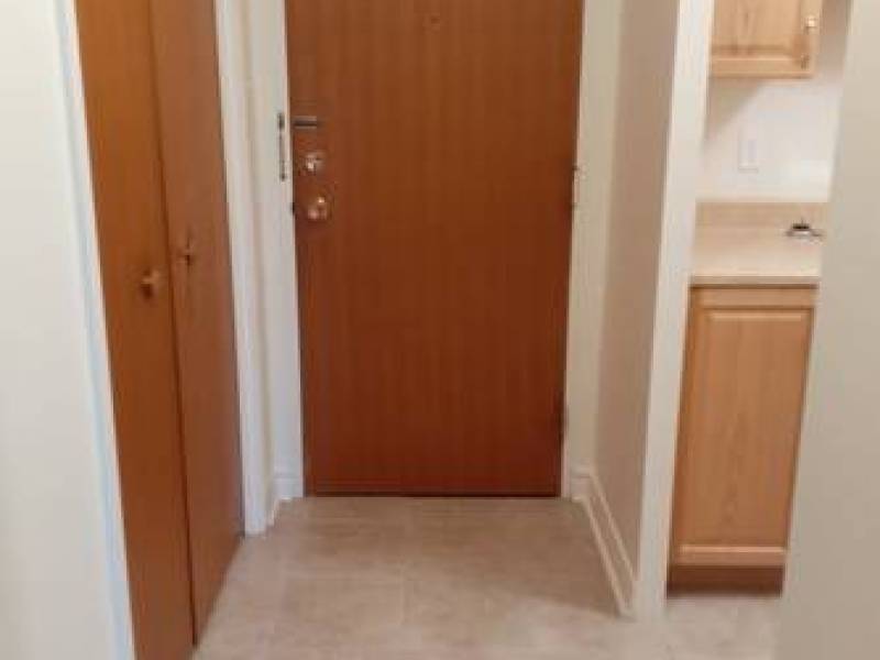 TOP FLOOR CORNER TWO BEDROOM APT AVAIL MARCH 1ST
,695
Cornwall, On TOP FLOOR CORNER TWO BEDROOM APT AVAIL MARCH 1ST
,695
Cornwall, On