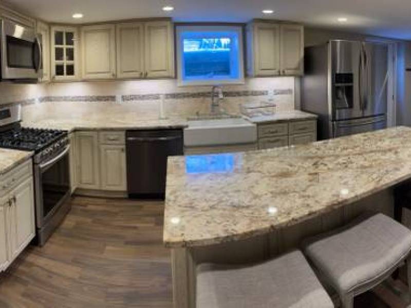 1 Bedroom
,800
Lake Grove 1 Bedroom
,800
Lake Grove