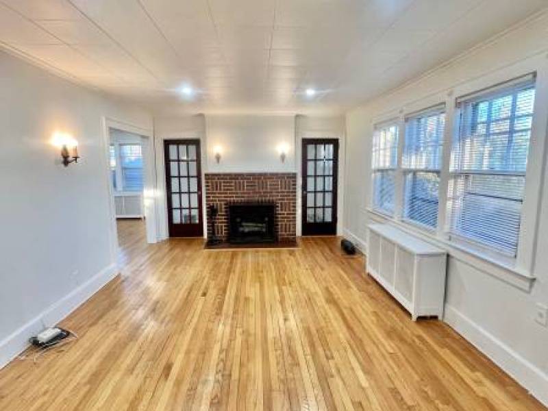 Complete House Rental,Yard,Washer/Dryer,Fireplace,Parking
,200
Hicksville Complete House Rental,Yard,Washer/Dryer,Fireplace,Parking
,200
Hicksville