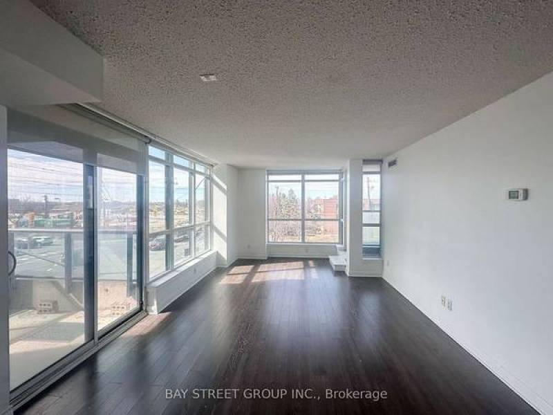 2 Bedroom + Den, 2 open balconies, students welcome,Wilson & Allen Exp
,200
city of toronto 2 Bedroom + Den, 2 open balconies, students welcome,Wilson & Allen Exp
,200
city of toronto