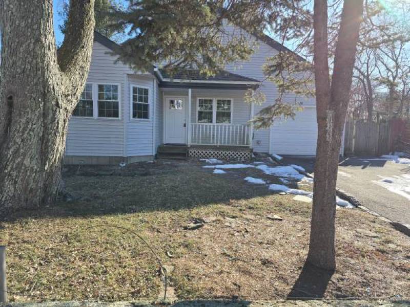3 Bedroom Ranch Professionally Renovated Renovated in
0,000
Huntington 3 Bedroom Ranch Professionally Renovated Renovated in
0,000
Huntington