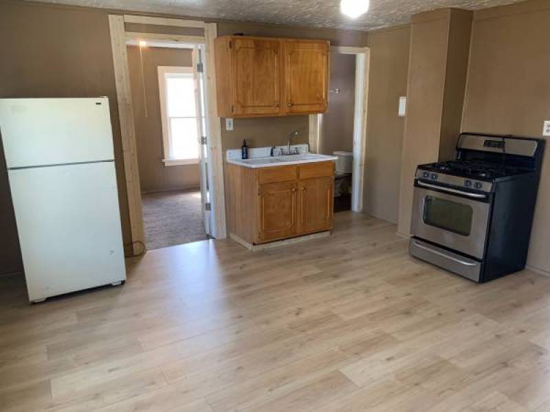 For Rent 2 Bedroom Upper apt. 426 Colombus Ave
5
(Dunkirk) For Rent 2 Bedroom Upper apt. 426 Colombus Ave
5
(Dunkirk)