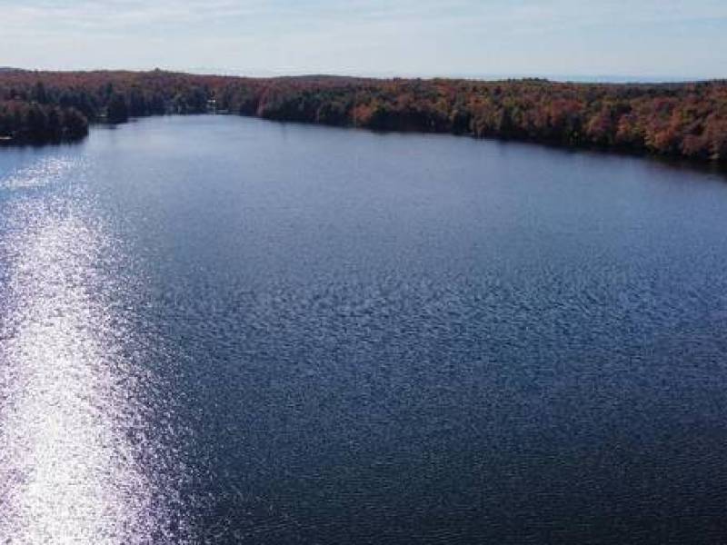 Rare Buildable Isolated lot with LAKEFRONT on Dyken !!!
9,000
Dyken Lake, NY – Rensselaer County Plateau Rare Buildable Isolated lot with LAKEFRONT on Dyken !!!
9,000
Dyken Lake, NY – Rensselaer County Plateau