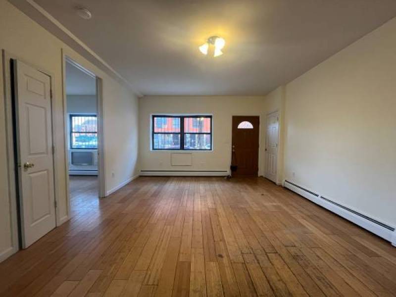 *NO FEE* Spacious 2 Bedroom w/ Parking Included
,275
Brooklyn, NY *NO FEE* Spacious 2 Bedroom w/ Parking Included
,275
Brooklyn, NY