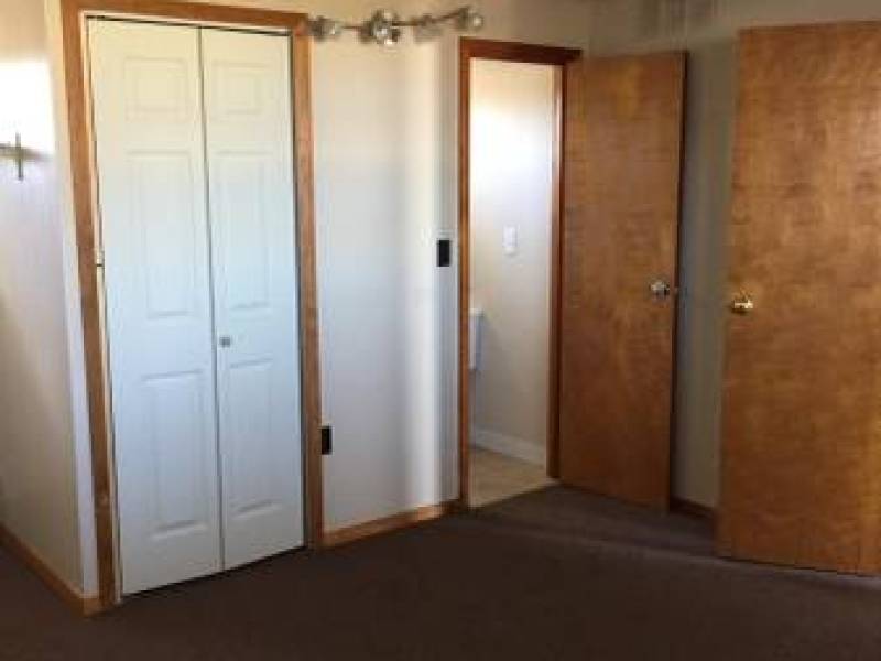 1 Bedroom outside City of Plattsburgh
1 Bedroom outside City of Plattsburgh