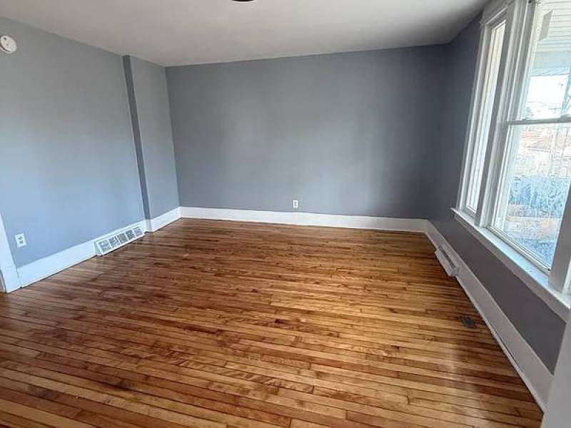 Spacious Downtown Apartment in Prime Location!
0
NY Spacious Downtown Apartment in Prime Location!
0
NY