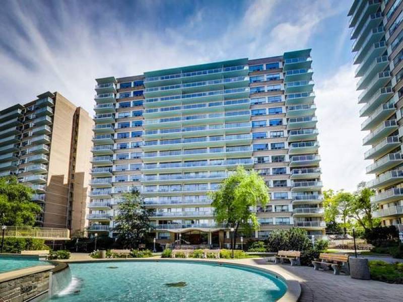 Spacious Renovated Bachelor, 1 & 2BRs: Subway Line
,705
Toronto Spacious Renovated Bachelor, 1 & 2BRs: Subway Line
,705
Toronto