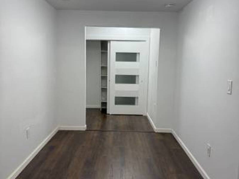 Beautiful Large 2 Room Studio With Washer/Dryer & Parking
,700
Tottenville Beautiful Large 2 Room Studio With Washer/Dryer & Parking
,700
Tottenville