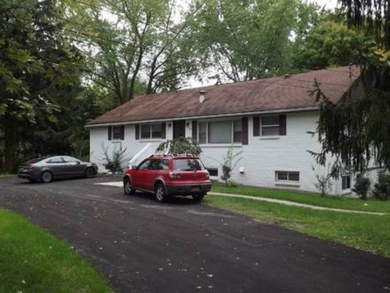 Recently renovated 3B/1B Apt. in Northeast Ithaca available August 1st
,700
Ithaca Recently renovated 3B/1B Apt. in Northeast Ithaca available August 1st
,700
Ithaca