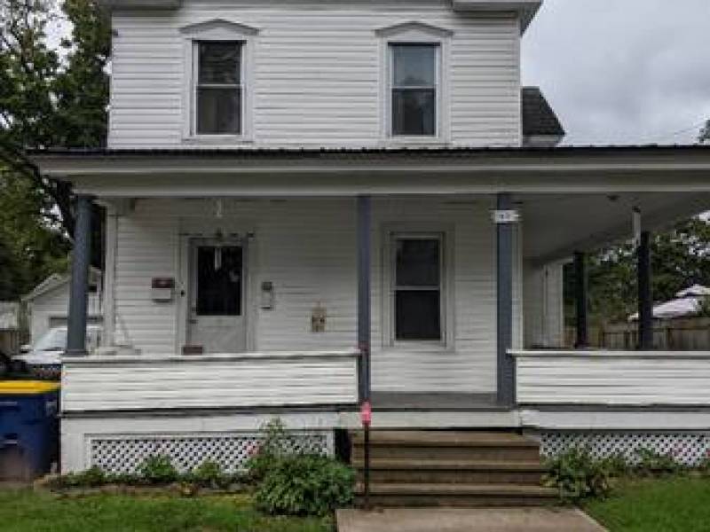Beautiful Bville1 bdm with private entrance
,125 Beautiful Bville1 bdm with private entrance
,125