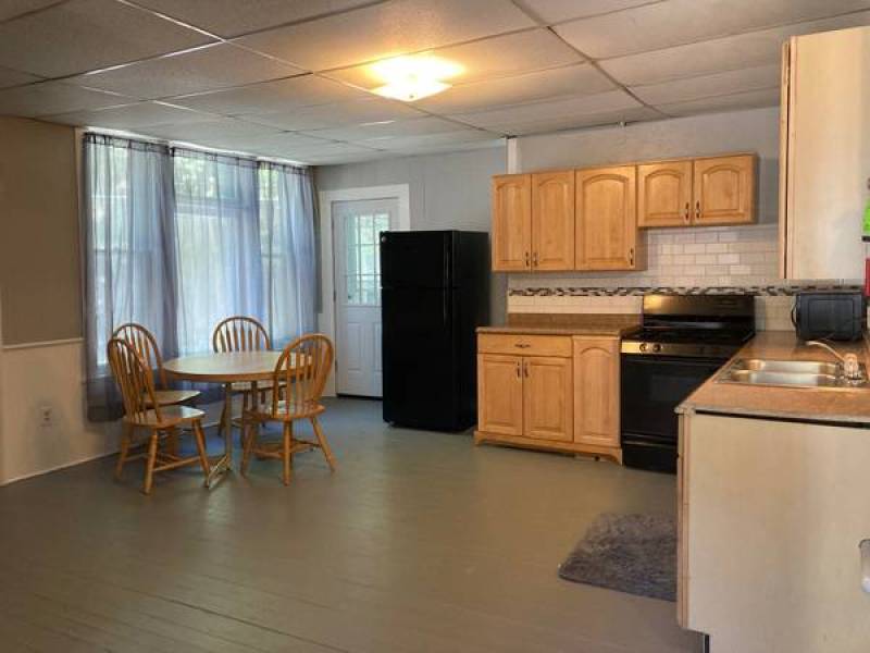 Student Rental 3 bedroom apt -Aug2025-May2026 -Central Ave,lower level
,500
Fredonia Student Rental 3 bedroom apt -Aug2025-May2026 -Central Ave,lower level
,500
Fredonia