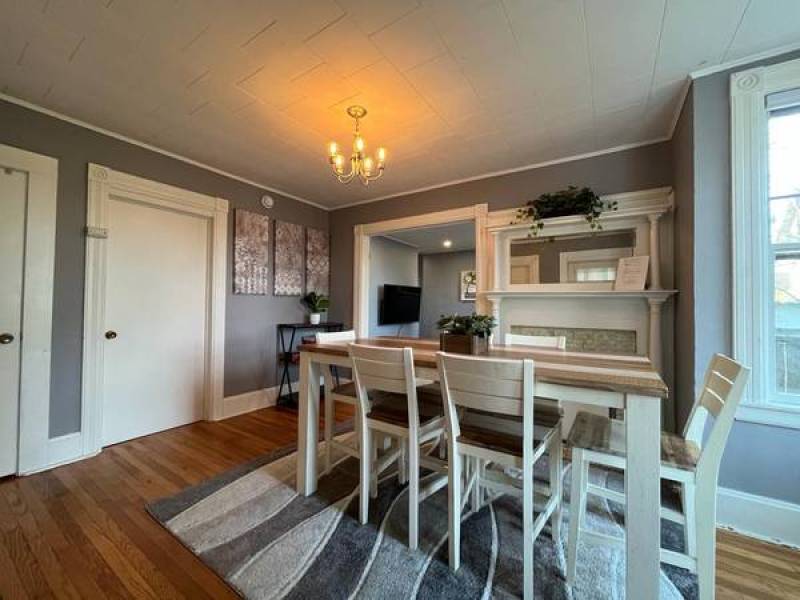 Versatile Two-Unit Home with Investment Potential – Prime Location
5,000 Versatile Two-Unit Home with Investment Potential – Prime Location
5,000