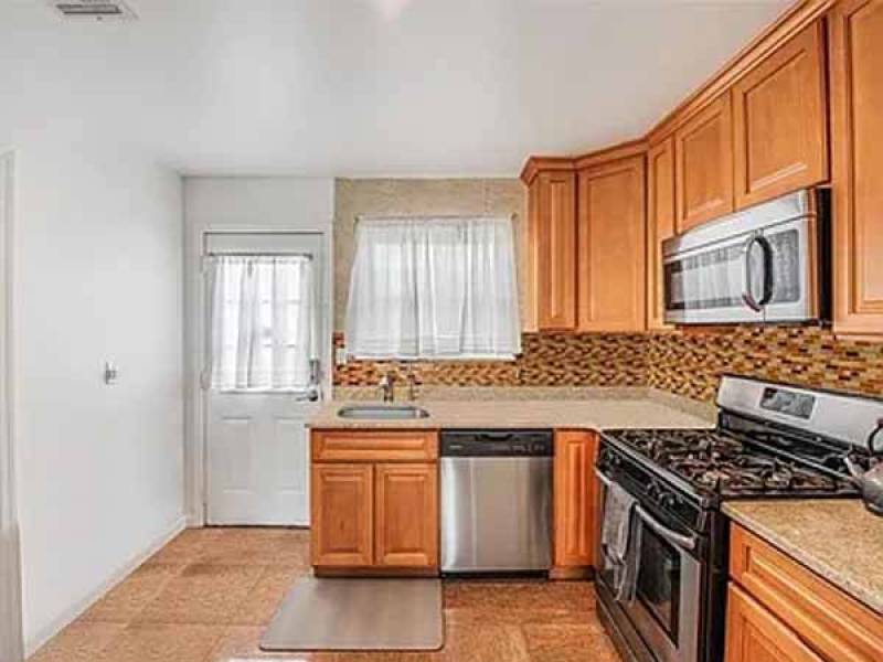 This charming 3 bed 1 bath home
0
Elmont, NY This charming 3 bed 1 bath home
0
Elmont, NY
