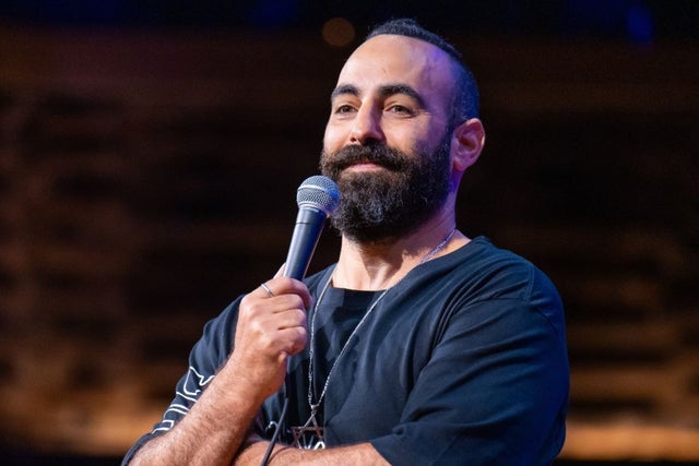 Yohay Sponder LIVE at Varsity Theater (Late Show) Yohay Sponder LIVE at Varsity Theater (Late Show)