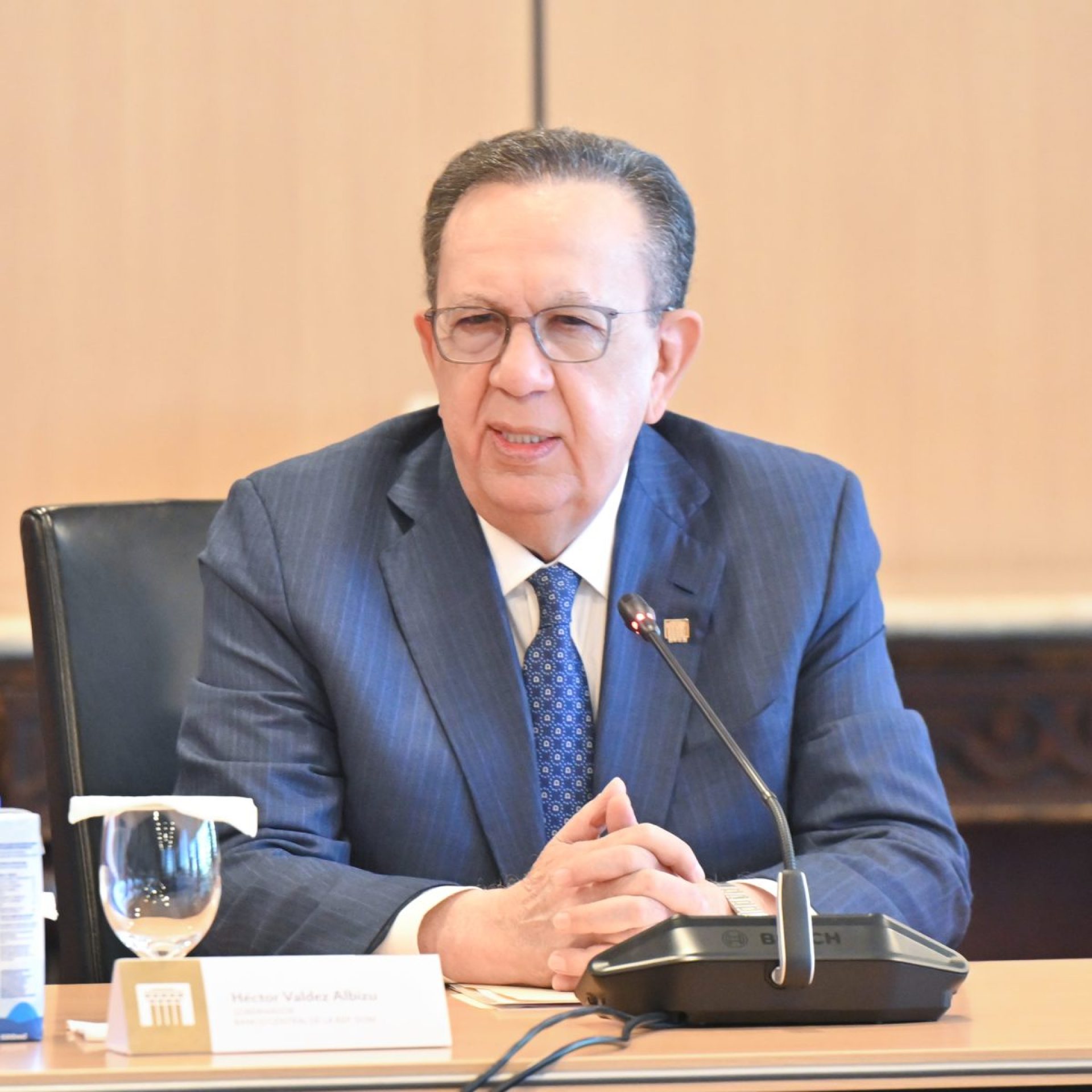 Valdez Albizu destaca desempeño ecónomico de RD con representantes de Cadomca – El Nuevo Diario (República Dominicana) Valdez Albizu destaca desempeño ecónomico de RD con representantes de Cadomca – El Nuevo Diario (República Dominicana)