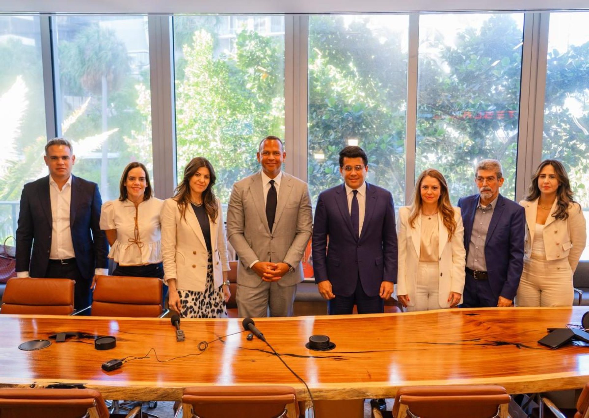 David Collado y Alex Rodríguez anuncian inversión de mil millones de dólares en Playa Grande – El Nuevo Diario (República Dominicana) David Collado y Alex Rodríguez anuncian inversión de mil millones de dólares en Playa Grande – El Nuevo Diario (República Dominicana)