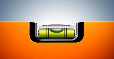 When a spirit level is flat, what does that mean relative to Earth? When a spirit level is flat, what does that mean relative to Earth?