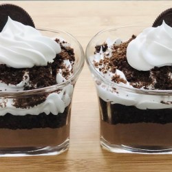 Resep Puding Oreo Susu Kental Manis: Manis, Lembut, dan Menggoda Resep Puding Oreo Susu Kental Manis: Manis, Lembut, dan Menggoda