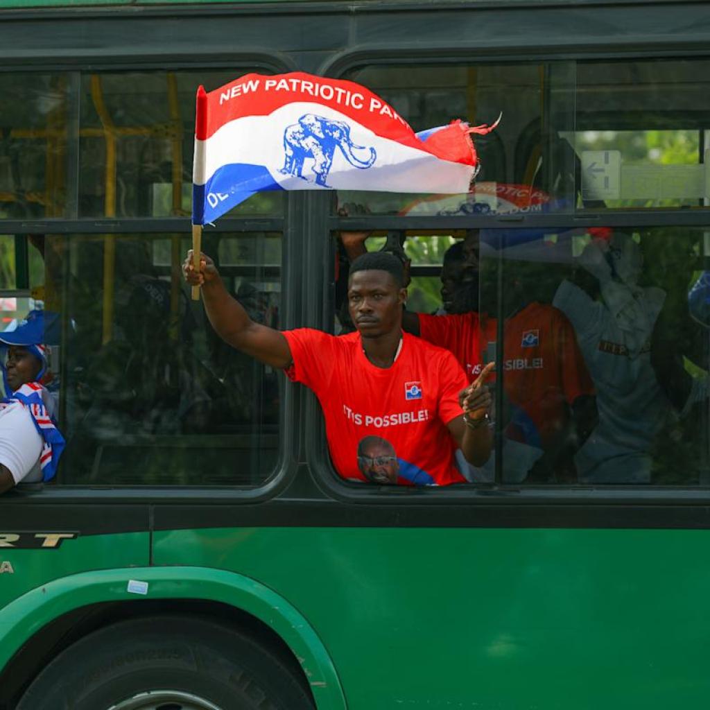 Ghanaians go to the polls with the backdrop of the worst economic crisis in a generation Ghanaians go to the polls with the backdrop of the worst economic crisis in a generation