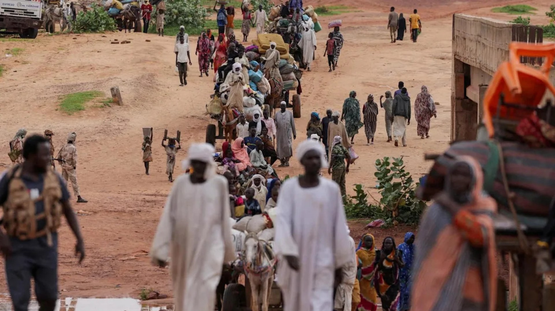 Hundreds killed in Sudan landslide, UN says Hundreds killed in Sudan landslide, UN says