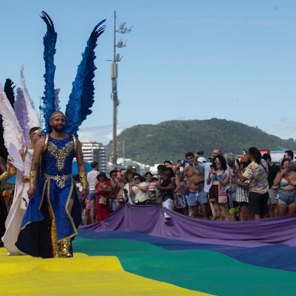 Rainbow-laden revelers hit Copacabana beach for Rio de Janeiro’s pride parade Rainbow-laden revelers hit Copacabana beach for Rio de Janeiro’s pride parade