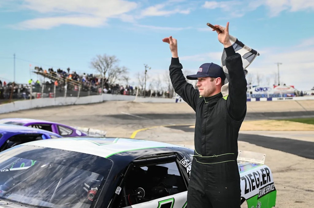 Slinger Speedway begins its new era as times are changing in Wisconsin stock car racing Slinger Speedway begins its new era as times are changing in Wisconsin stock car racing