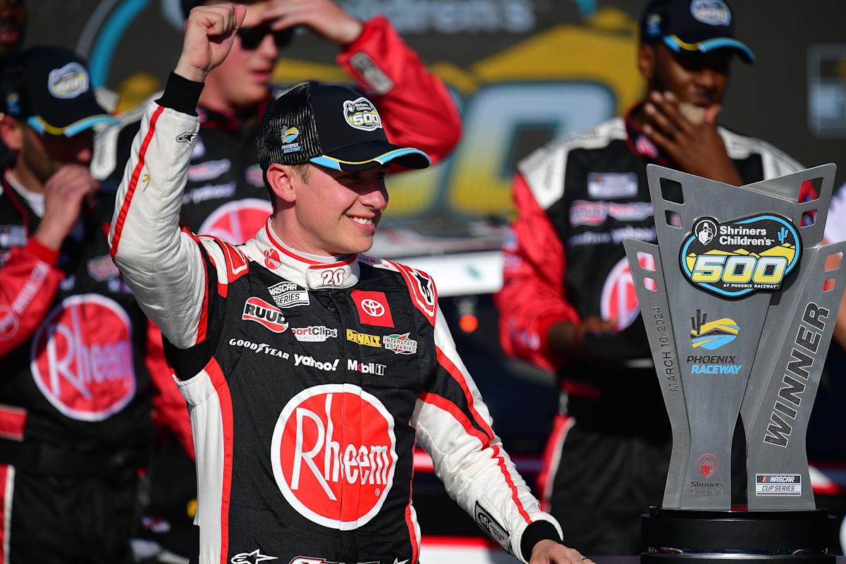What channel is the NASCAR Phoenix race on today? Time, TV schedule for Shriners Children’s 500 What channel is the NASCAR Phoenix race on today? Time, TV schedule for Shriners Children’s 500