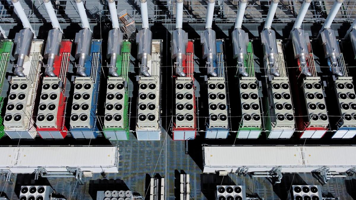 AI’s ballooning energy consumption puts spotlight on data center efficiency AI’s ballooning energy consumption puts spotlight on data center efficiency