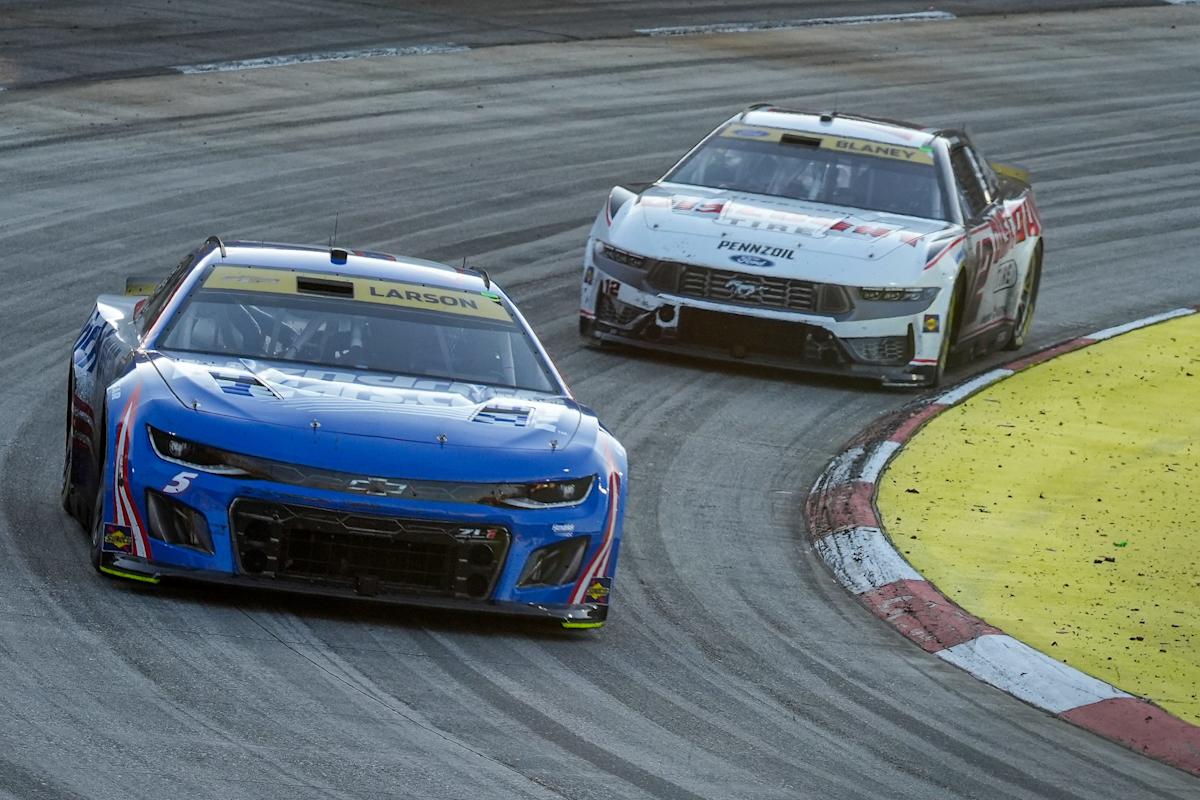 What channel is the NASCAR Martinsville race on today? Time, TV schedule for Cook Out 400 What channel is the NASCAR Martinsville race on today? Time, TV schedule for Cook Out 400