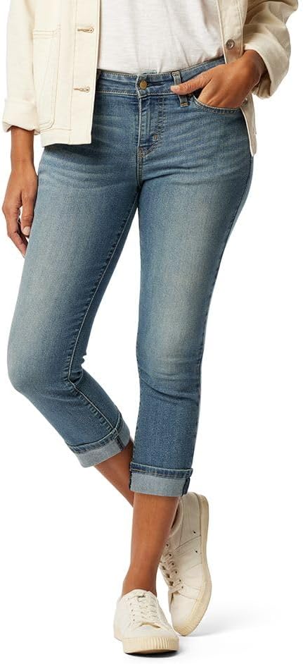Levi Strauss Signature Gold Women’s Mid-Rise Slim Fit Capris (Available in Plus Size) Levi Strauss Signature Gold Women’s Mid-Rise Slim Fit Capris (Available in Plus Size)