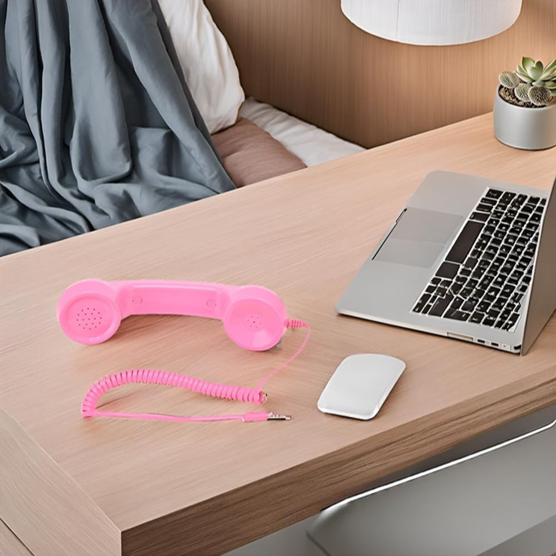 Retro Phone Handset, 3.5mm Sound Plug Multifunction Radiation Proof Handheld Cell Phone Receiver for Landline Phones, Mobile Phones, Computers (LightPink) Retro Phone Handset, 3.5mm Sound Plug Multifunction Radiation Proof Handheld Cell Phone Receiver for Landline Phones, Mobile Phones, Computers (LightPink)