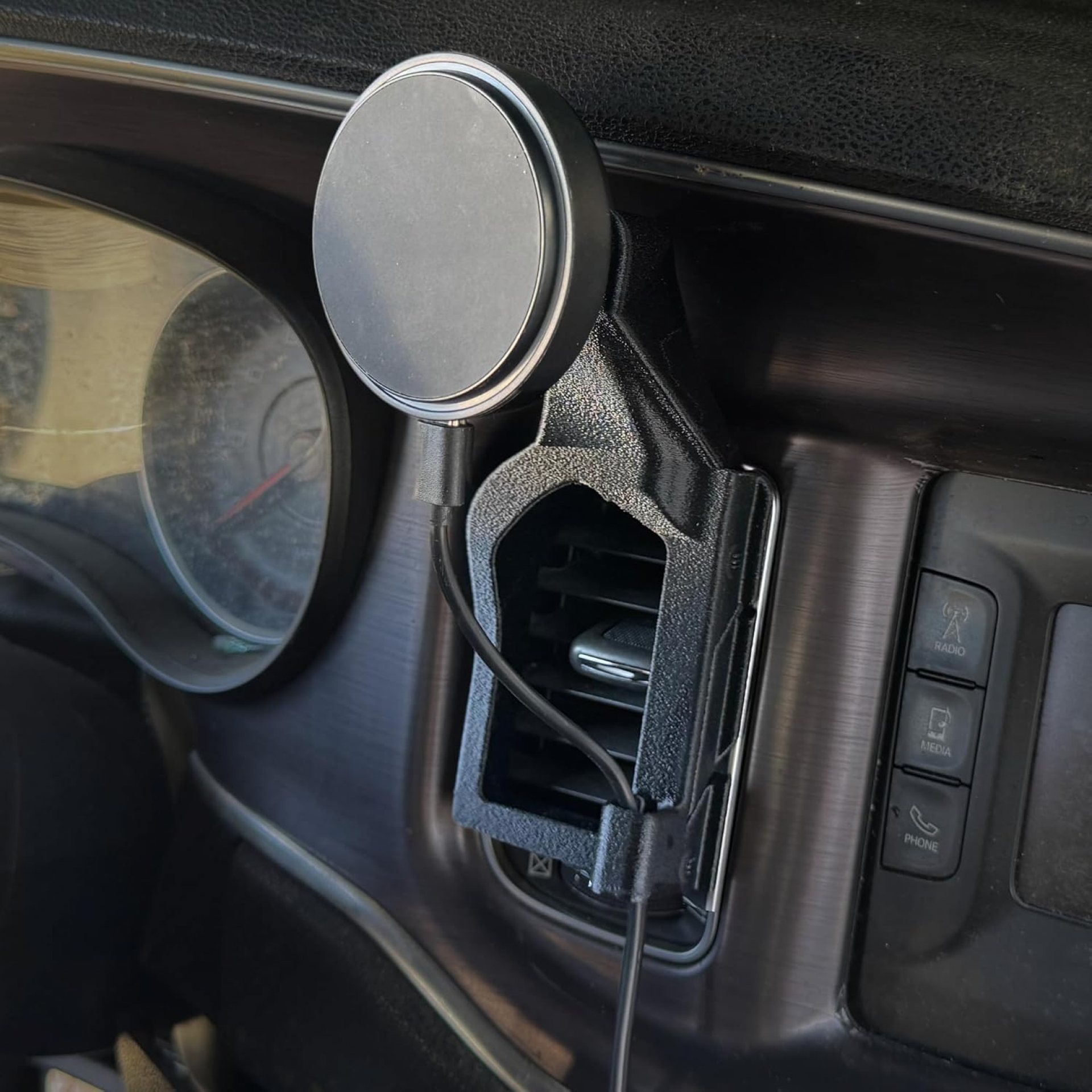 Phone Holder for Dodge Charger 2011-2023 Compatable with MagSafe/Wireless Charging Phone Holder for Dodge Charger 2011-2023 Compatable with MagSafe/Wireless Charging